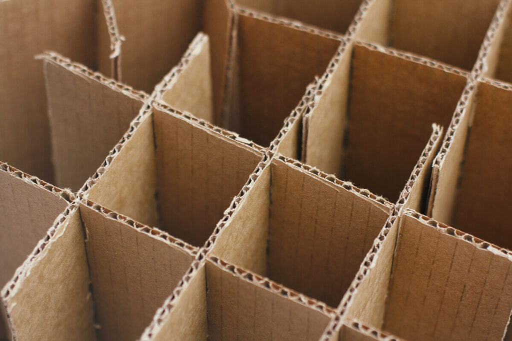 Cardboard dividers in the box